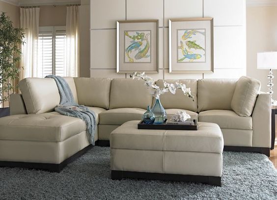 Haverty Cream Sectional